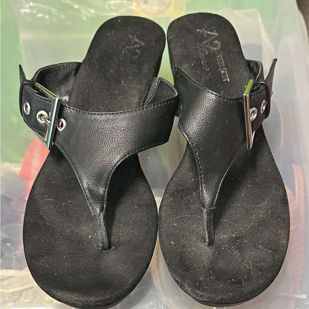 Black sandal